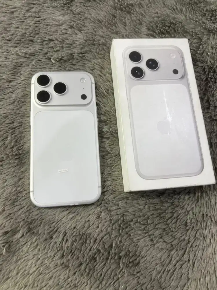 Iphone 17 pro 512 gb silver ibox garansi aktif