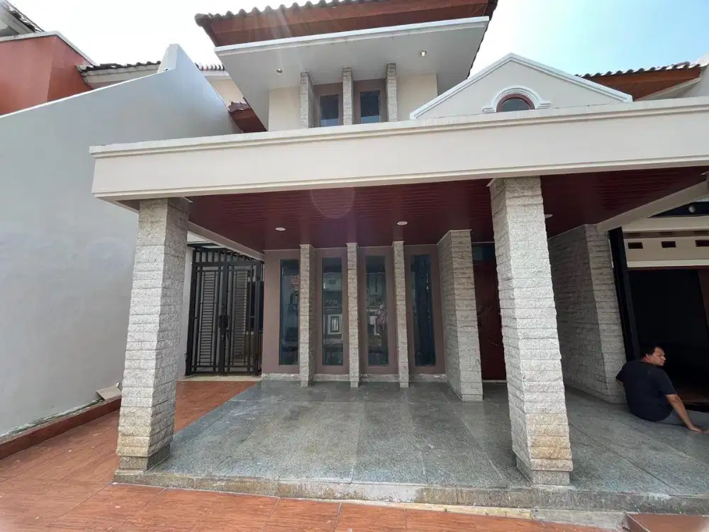Dijual Rumah Nyaman dan Siap Huni 2 Lantai Bebas Banjir Jakarta Barat