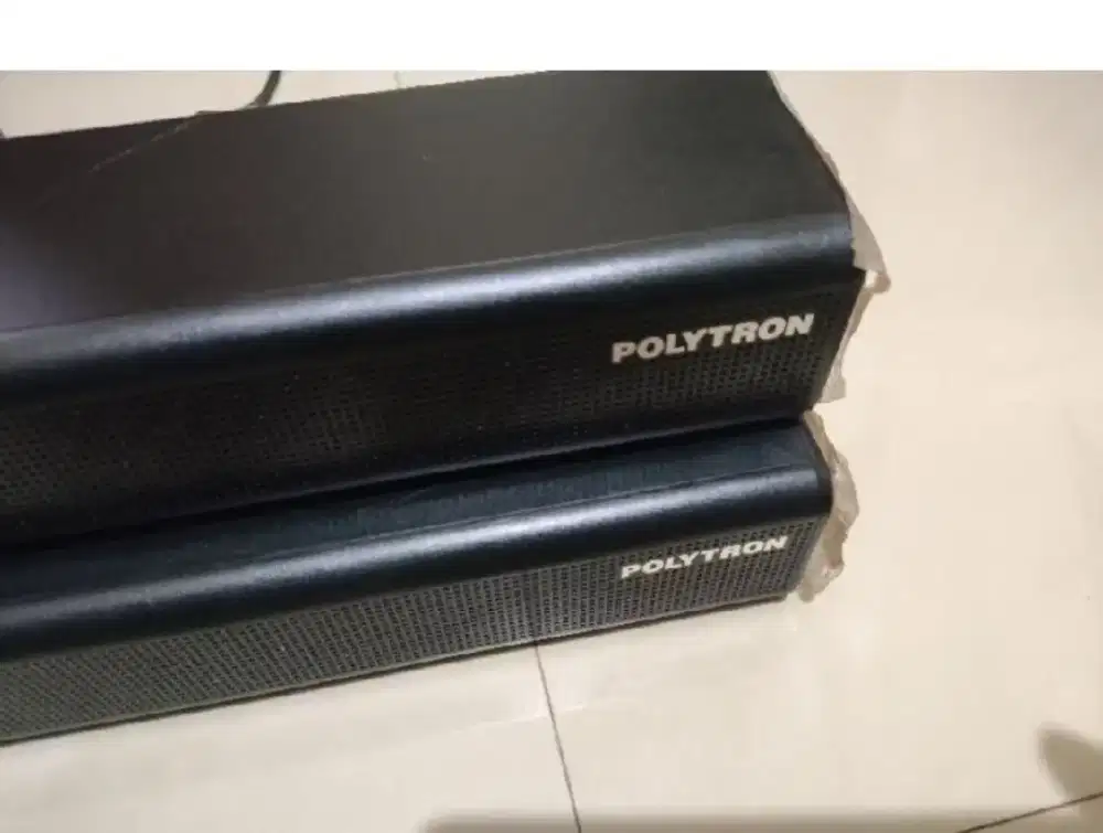 Soundbar pasif polytron bawaan LEd 32