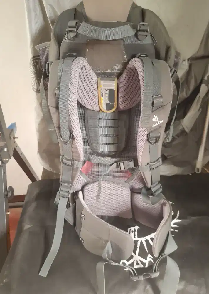 Baby anak bayi gunung hiking kid child carrier deuter