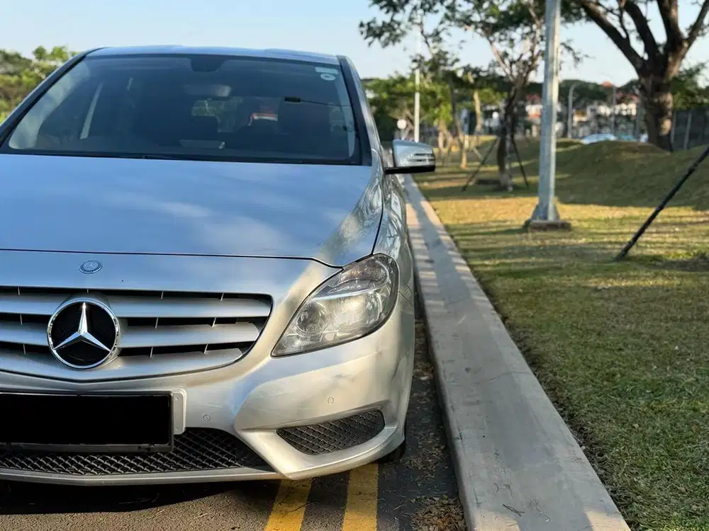 Mercedes benz mercy b200