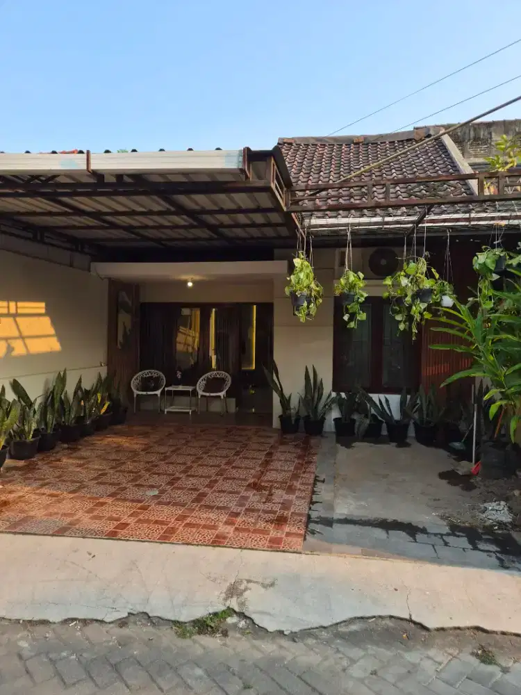 Rumah Siap Huni Bonus Perabotan di Pondok Indah Banguntapan