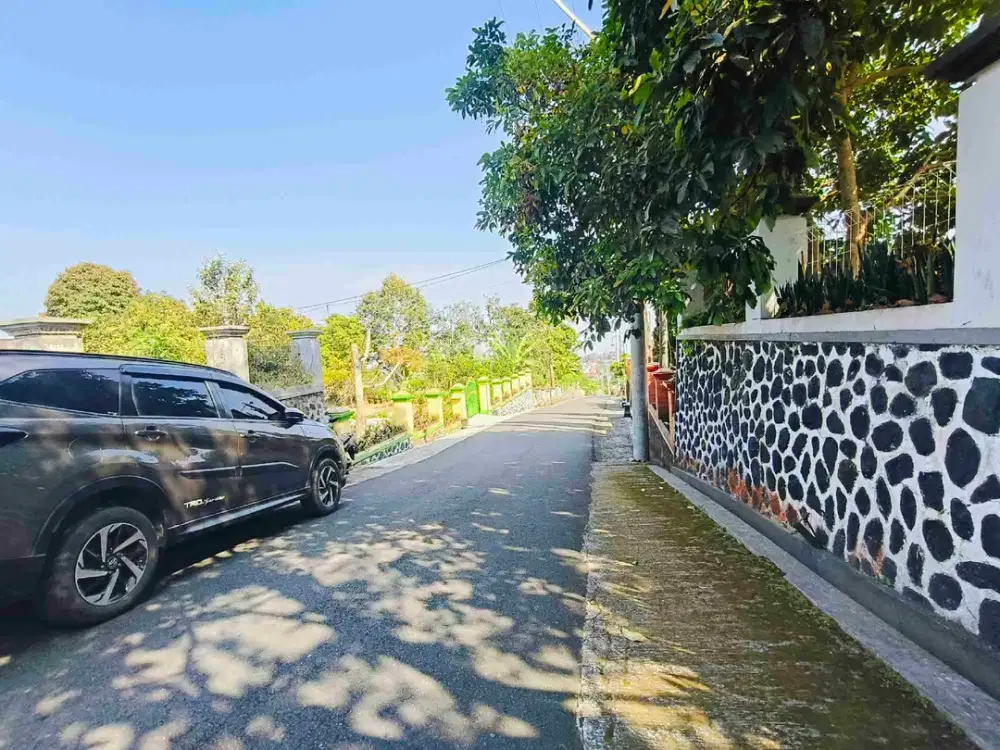 Tanah Pekarangan kemuning Karanganyar ngargoyoso tepi jl utama