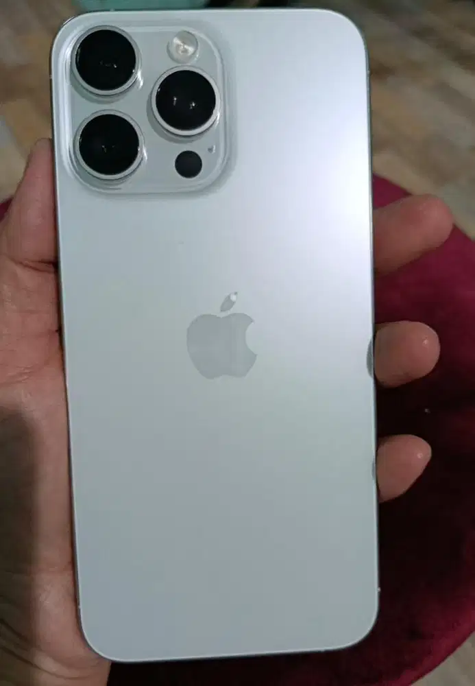 Iphone 15 promax white 256gb