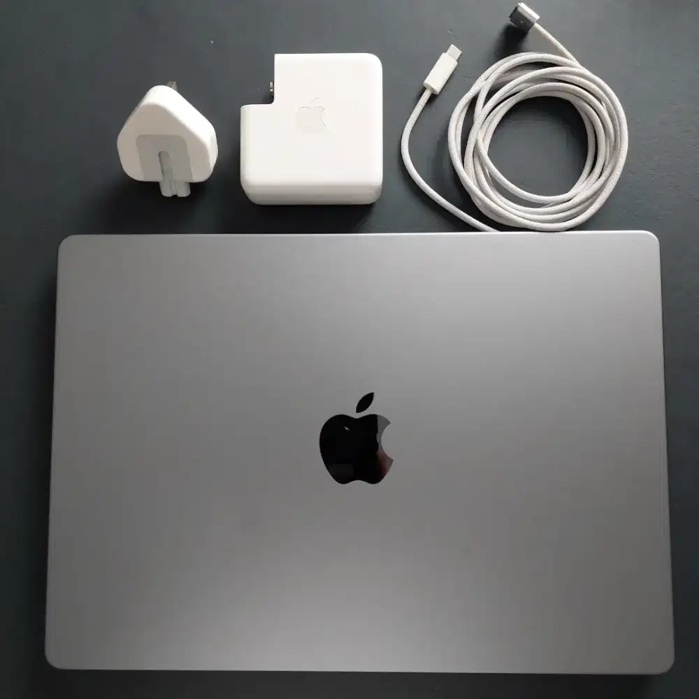 MACBOOK PRO 14INCH 2021 M1 PRO SPACE GRAY 16GB/512GB EX GARANSI INTER