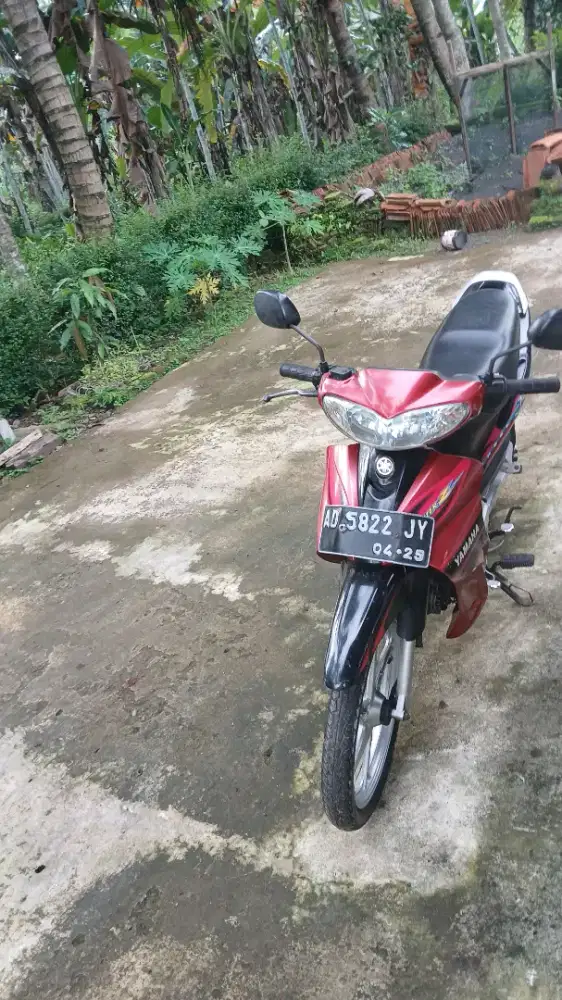 DI jual Yamaha jupiterZKaswell Pajak hidup Th 2005 pelek recing ori .