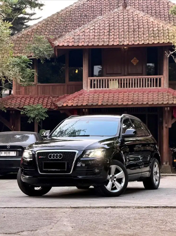 Audi Q5 8R 2.0L TFSI Turbo Full Option Quattro Tahun NIK 2010