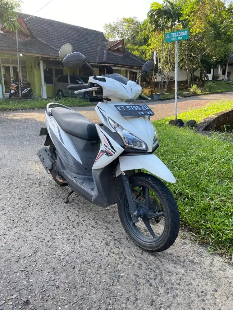 Vario 110 Putih 2016