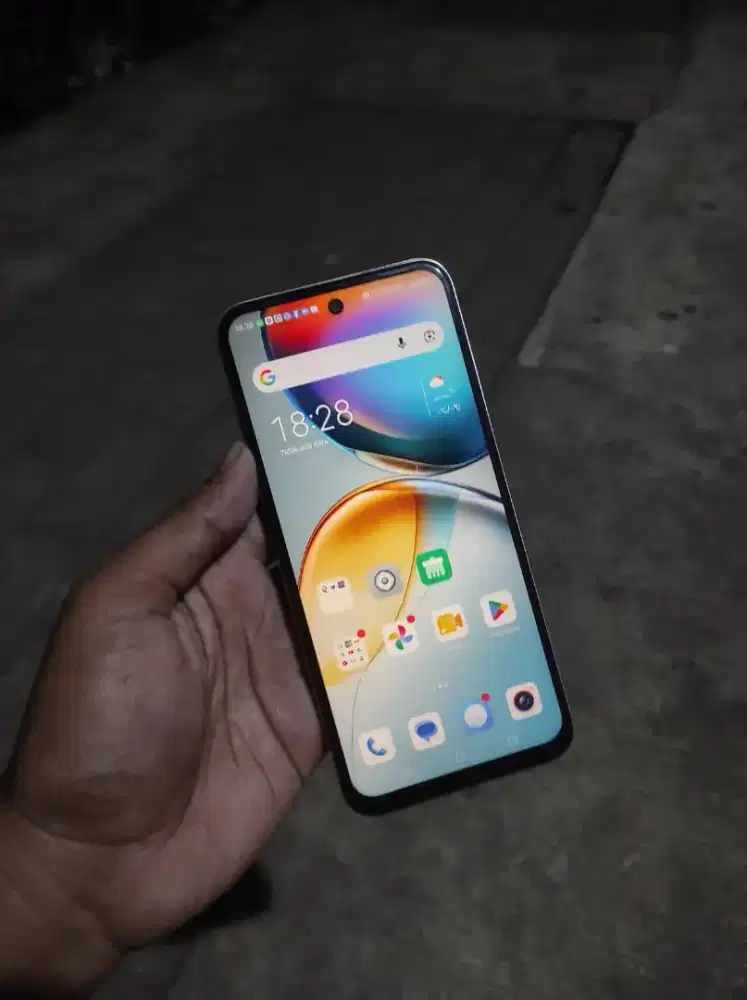 ZTE Nubia v70 8/256