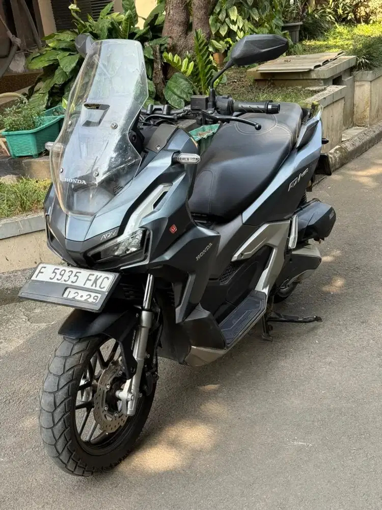 Honda ADV 160 Thn 2024 Grey Mulus 99%