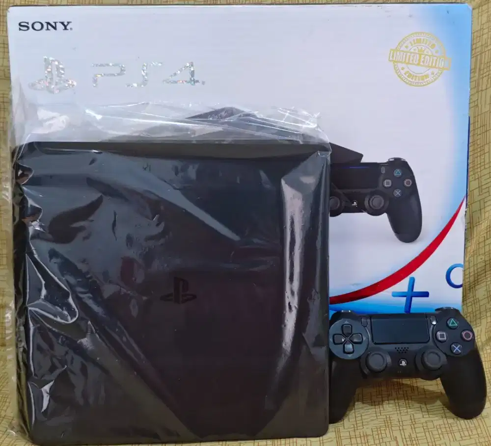 PlayStation 4 Slim 1TB