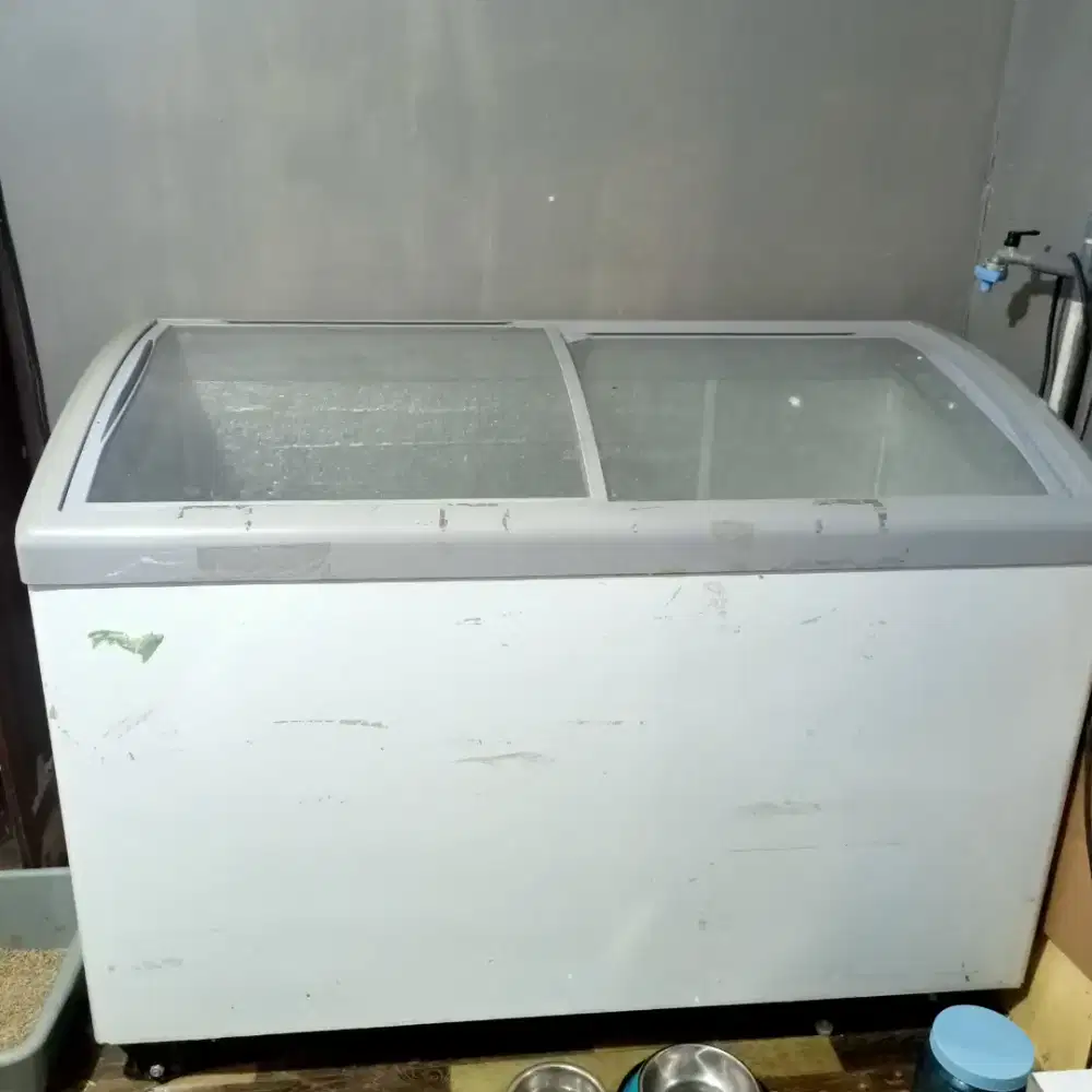 Freezer Murah Kondisi Mesin normal