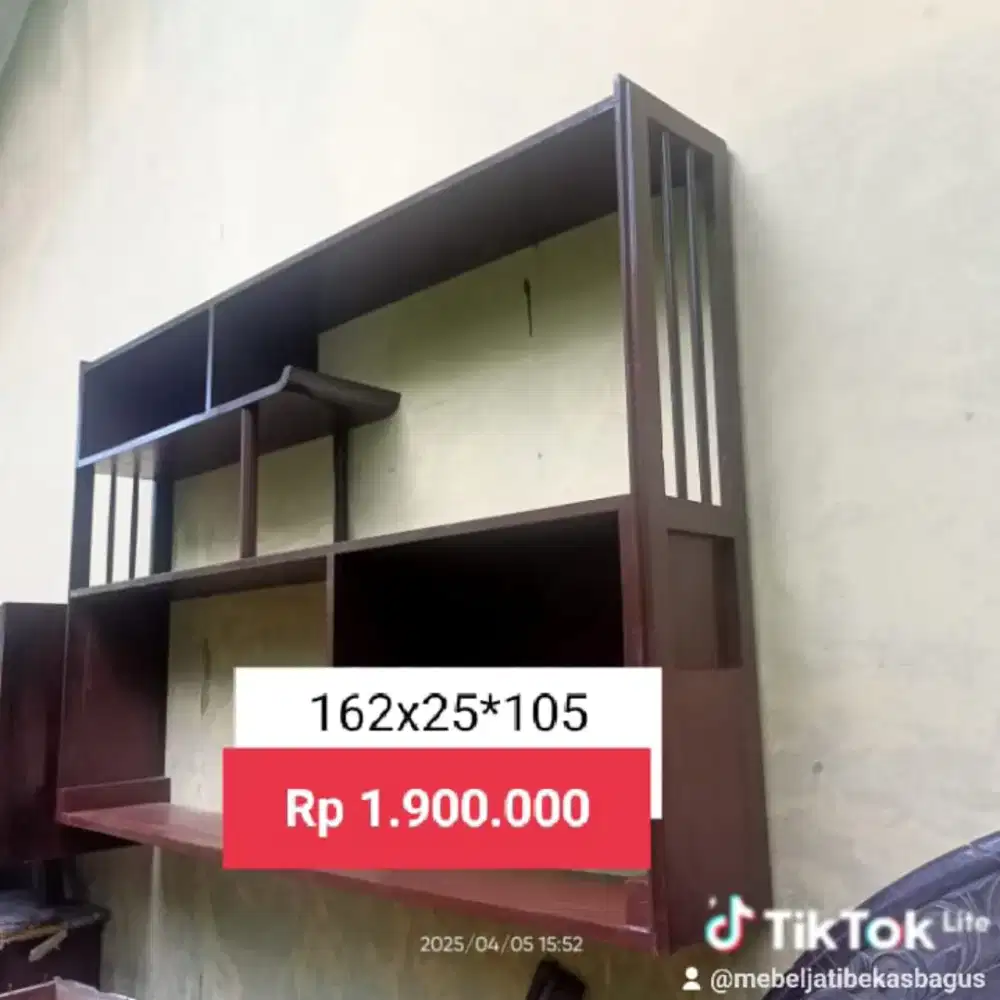 Rak gantunb kayu jati bekas dah melamin