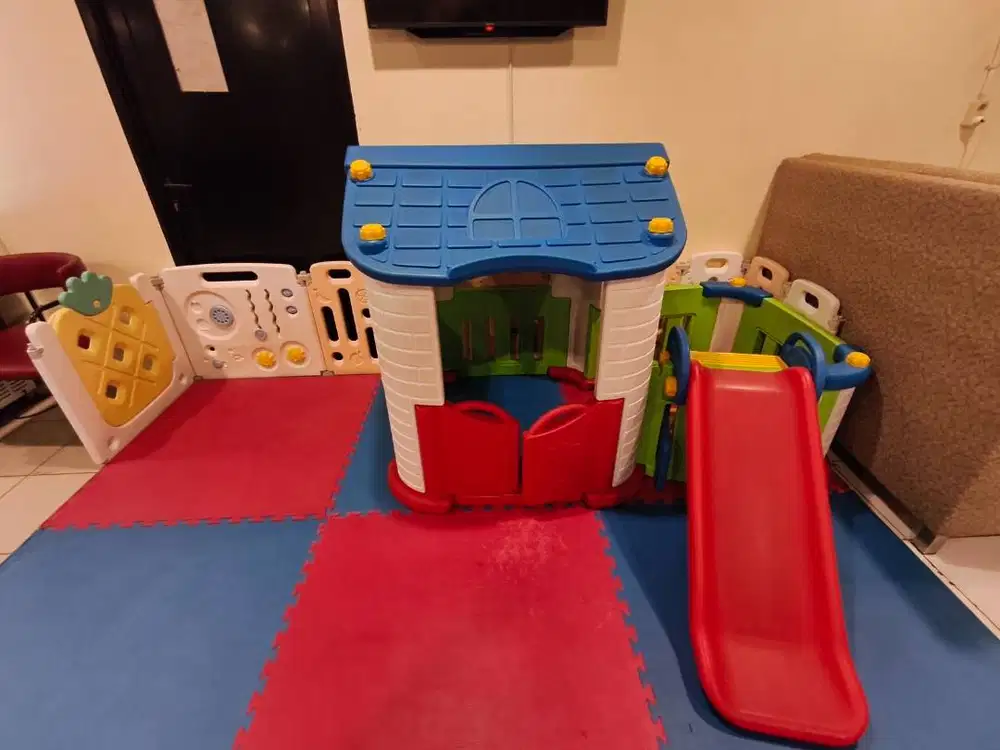 Toys Kingdom Paso Playhouse Big House Dengan Perosotan Tb 303