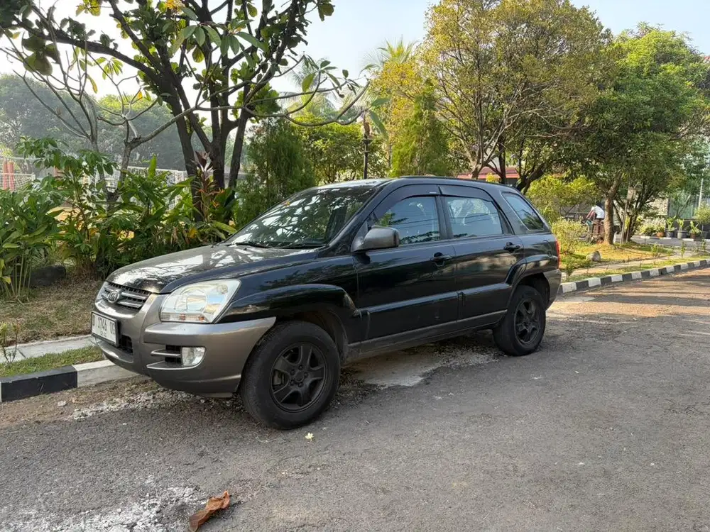 Sportage 2005 hitam