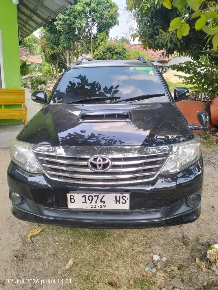 Toyota Fortuner 2.7 bensin AT 2012