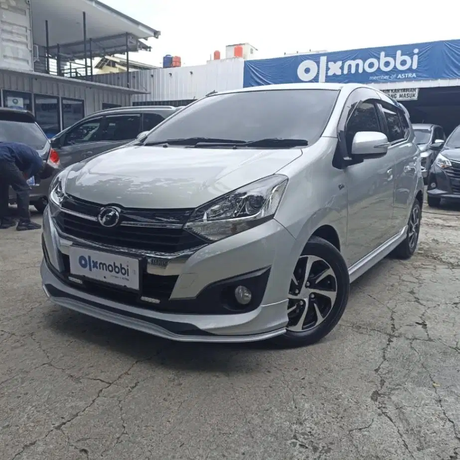 DP MURAH - Daihatsu Ayla 1.2 R Bensin-MT 2017