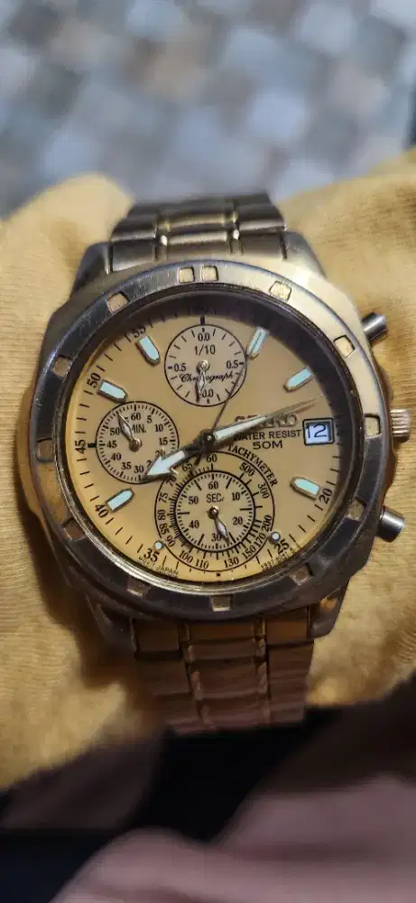 Jam tangan Seiko Cronograph
