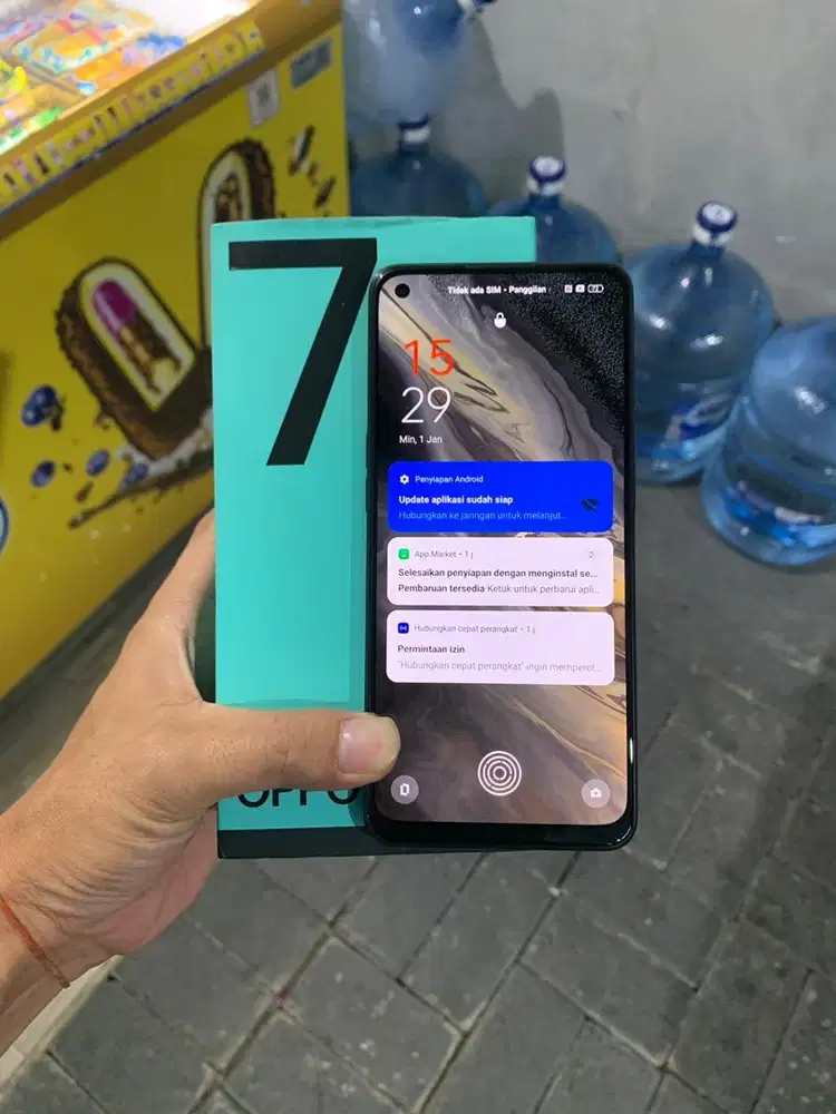 Oppo Reno 7 8/256 lengkap segel ori (minus ringan)