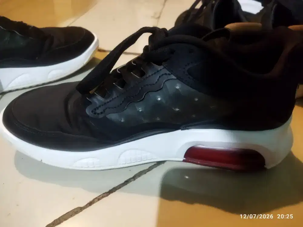 Sepatu Jordan Air Max 200 black