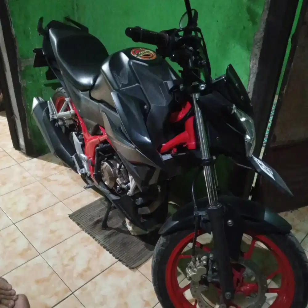 DI JUAL CEPAT NEW CB150R THN 2019
