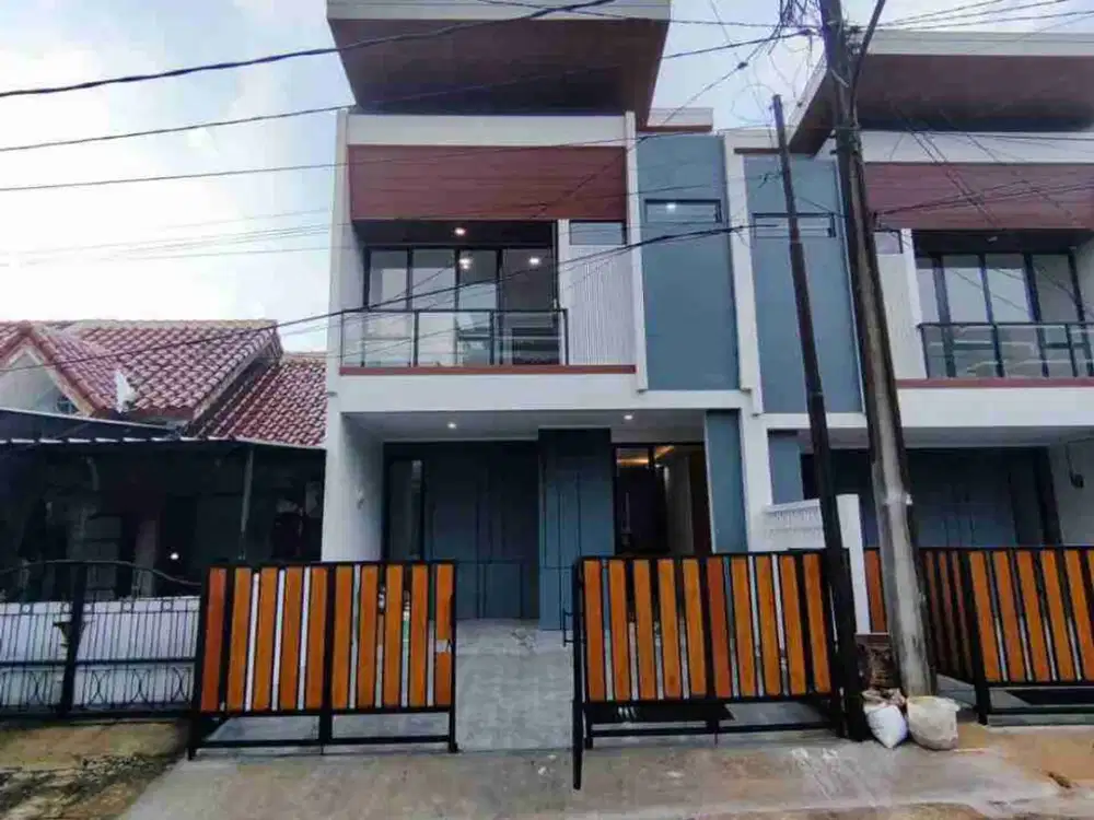 hunian nyaman dijual cepat lokasi di Regensi Melati Mas DM14