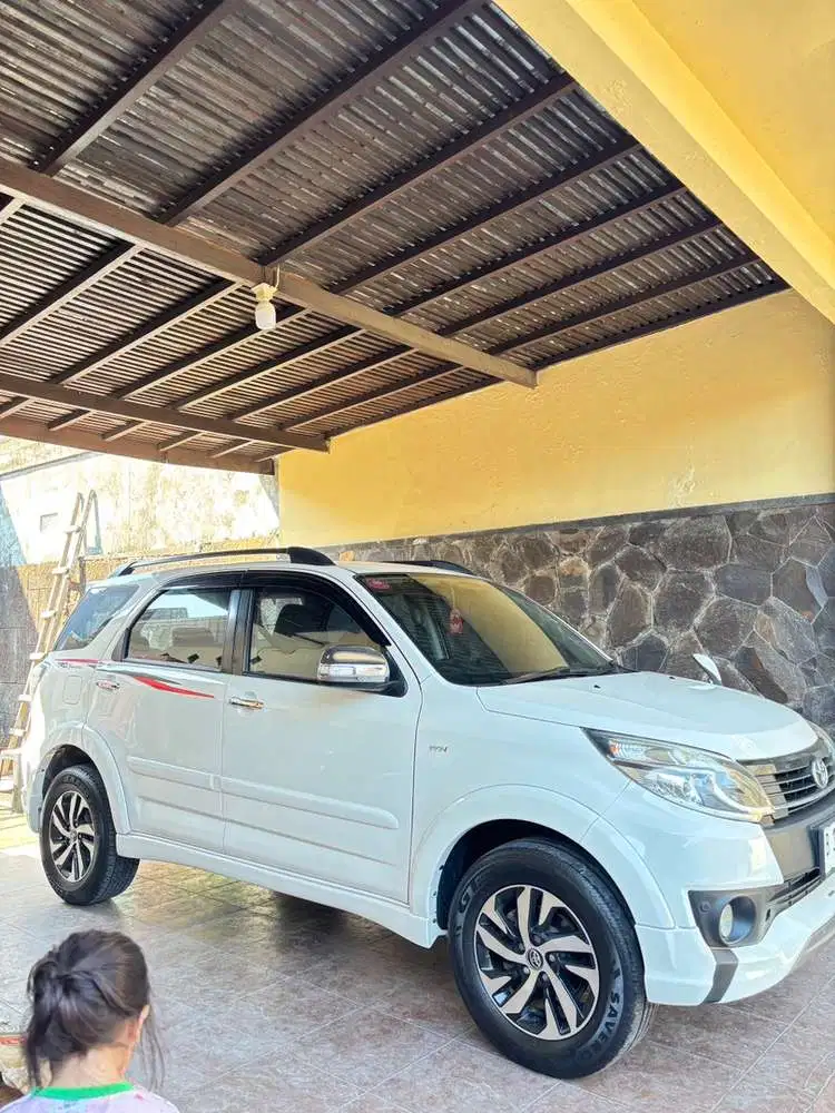 Toyota Rush 2017 Bensin