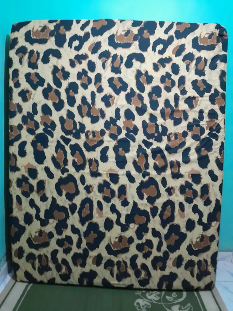 KASUR BUSA 200x160x20 cover leopard