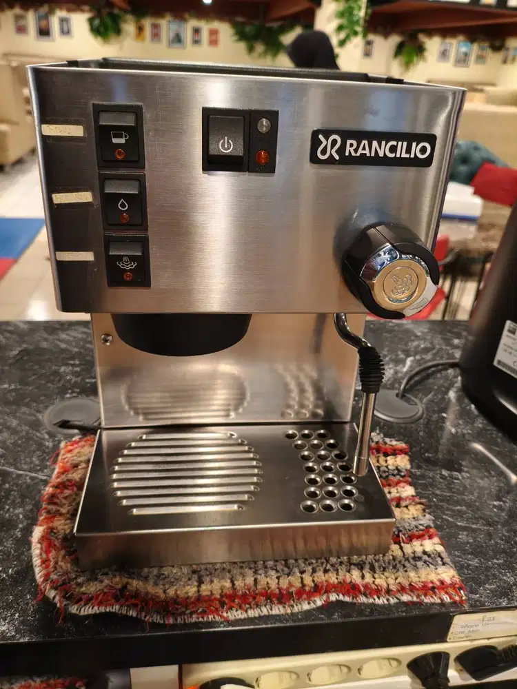 Coffee Machine / Mesin Kopi Rancilio Silvia