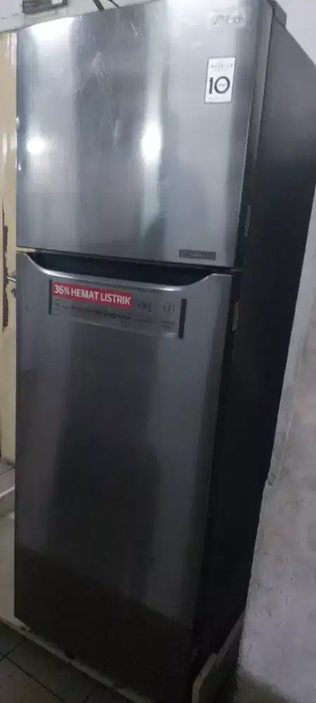 Kulkas 2 pintu LG nornal