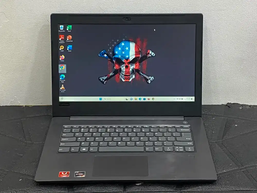 LENOVO V330-14ARR AMD Ryzen 3-2200U RAM 4GB SSD 256GB