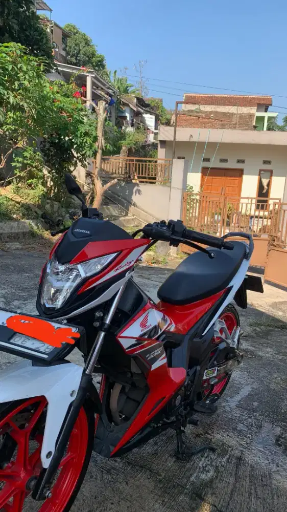 SONIC 150R TAHUN 2023