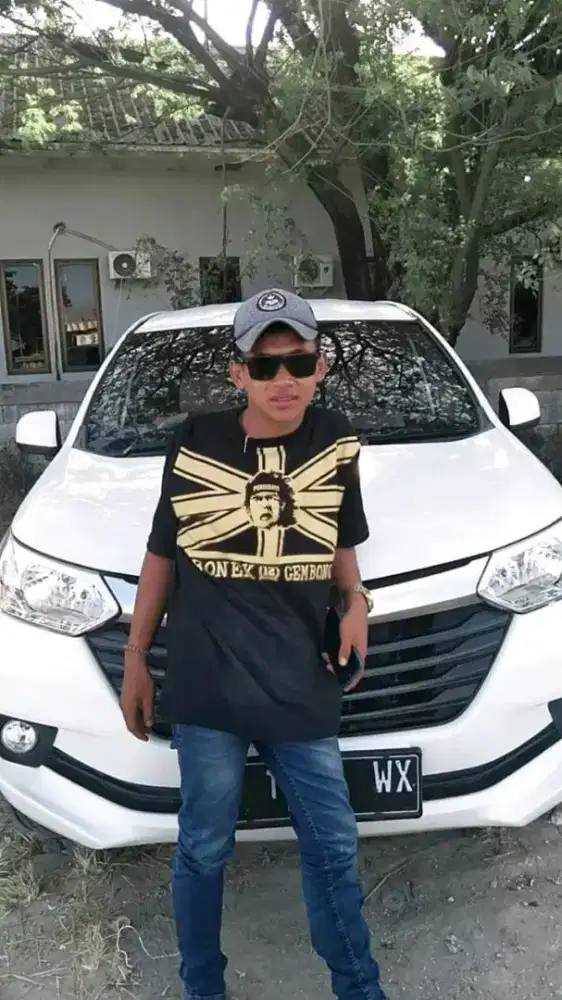 mencari pekerjaan  modal SIM sama KTP