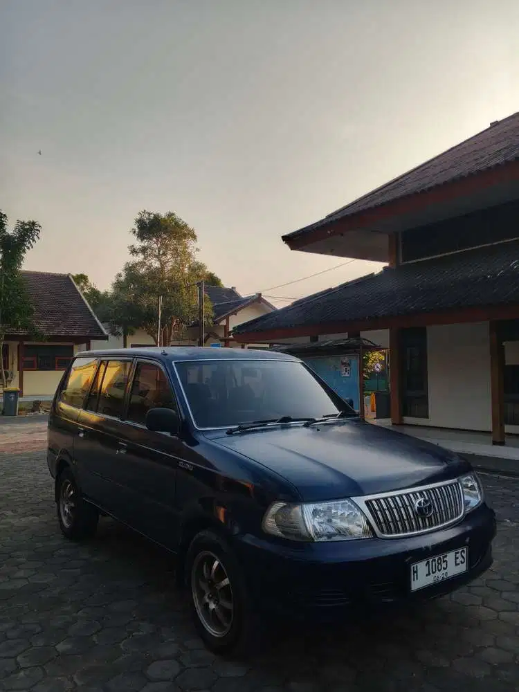 Toyota Kijang 2004 Bensin