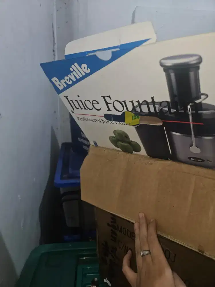 Juicer Merek Breville