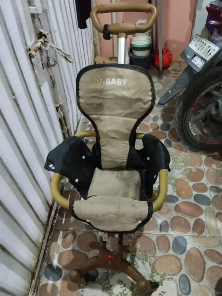 Stroller balita