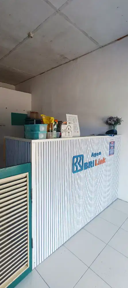 Meja brilink atau resepsionis
