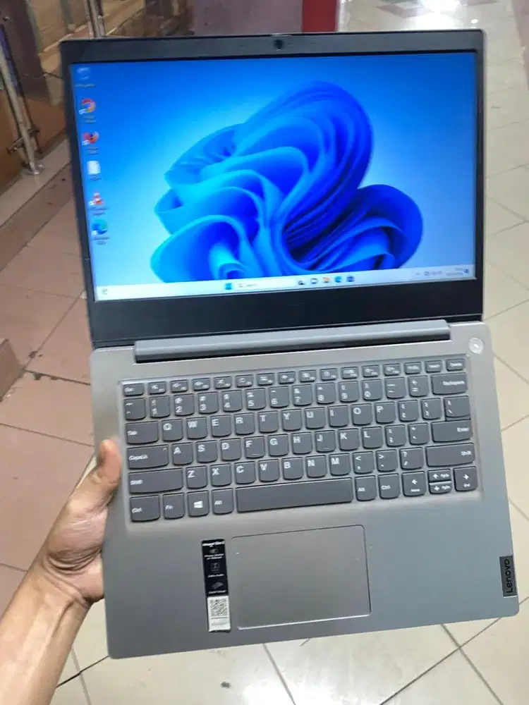 laptop Lenovo ideaped slim 3