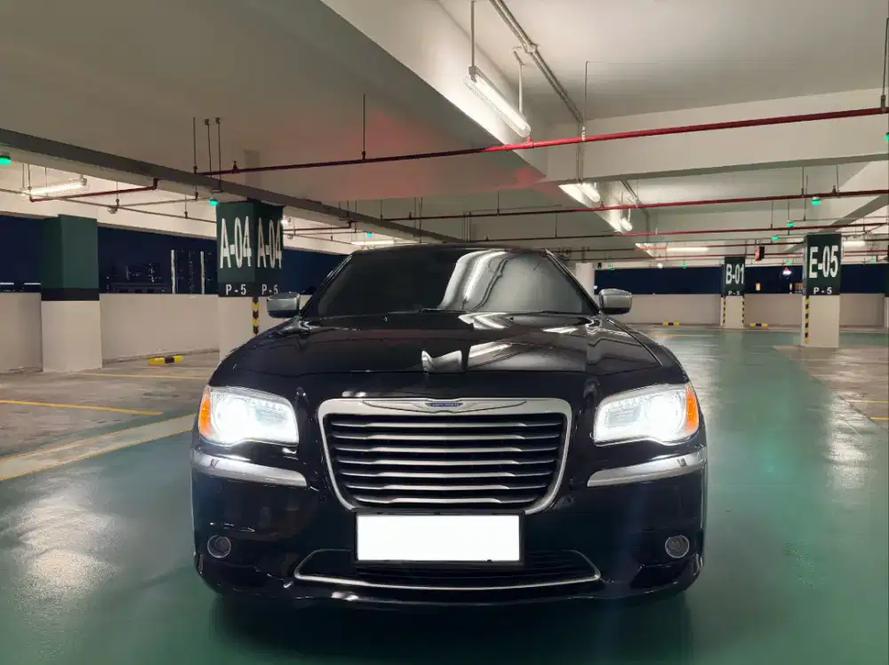 CHRYSLER 300C 2013 CASH