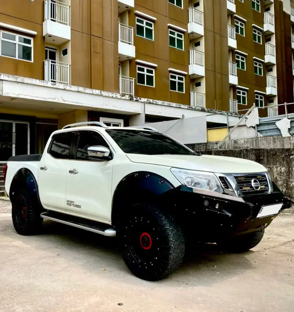 MURAH CASH. Nissan Navara 2018 vl double cabin 2017 raptor wildtrak