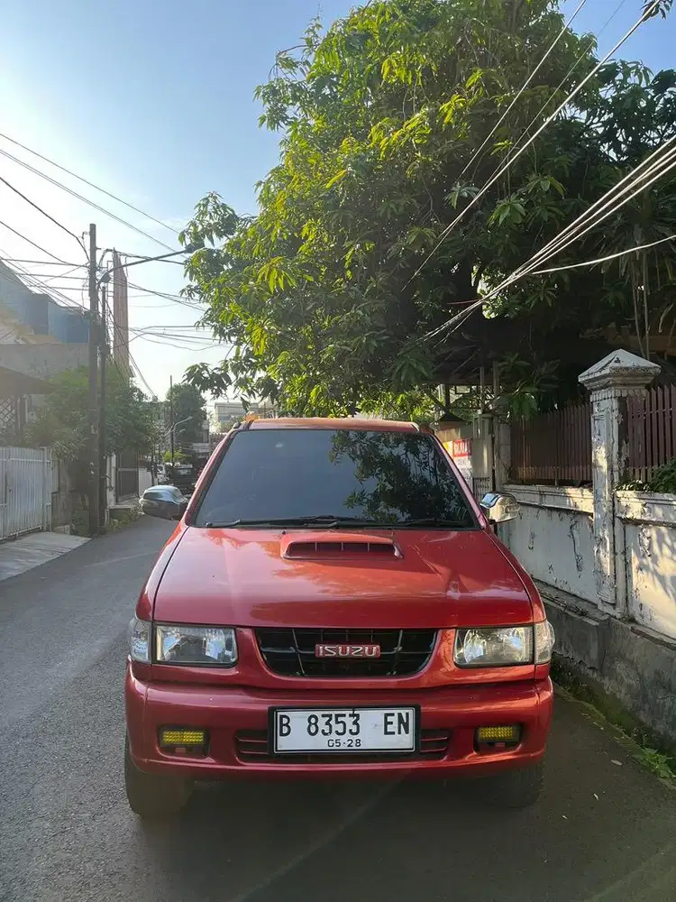 Isuzu panther 2.5 ls turbo matic