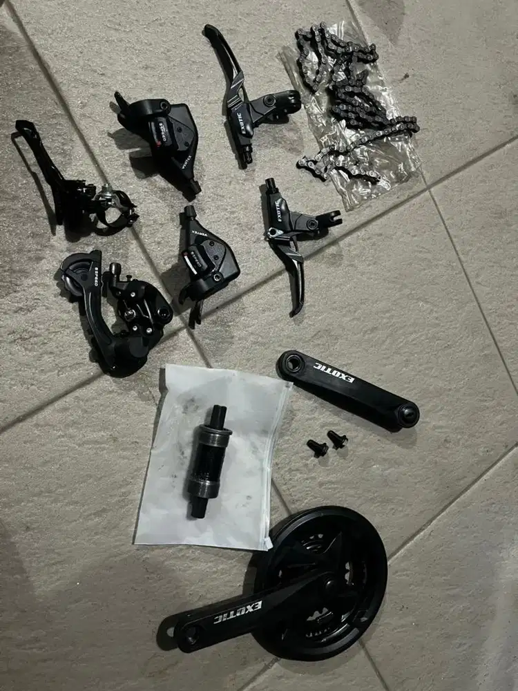 Grupset 3x8 speed