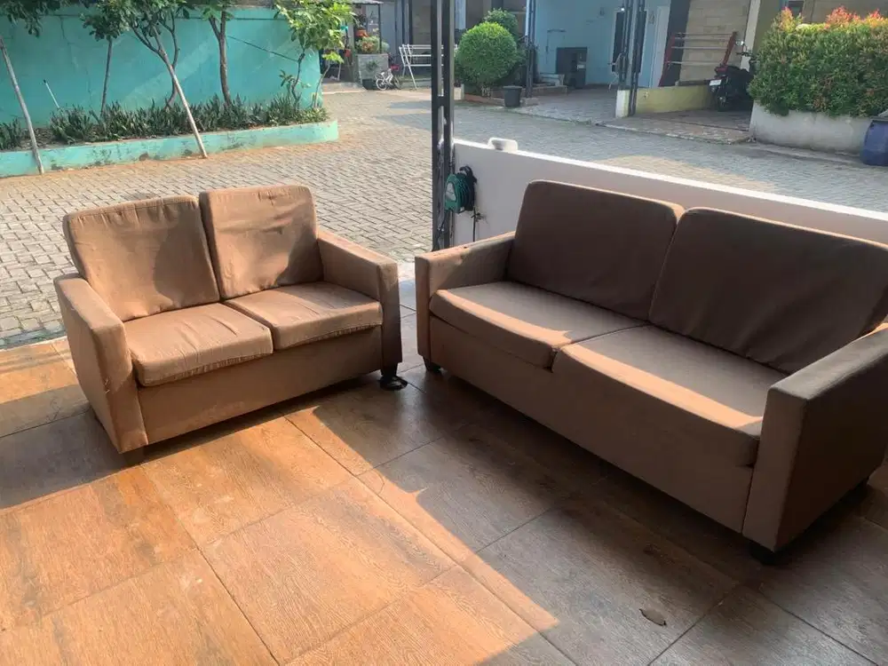 Di jual sofa 3+2 Informa