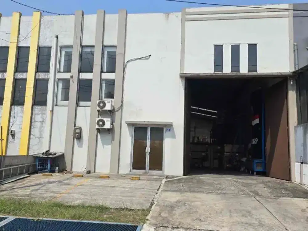 Gudang Bizhub Serpong 2 Lantai Hadap Utara