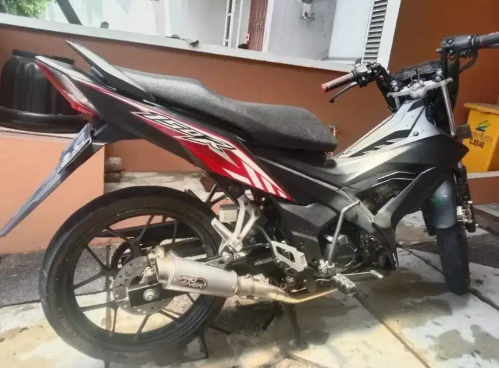 Sonic 150R Tahun 2016