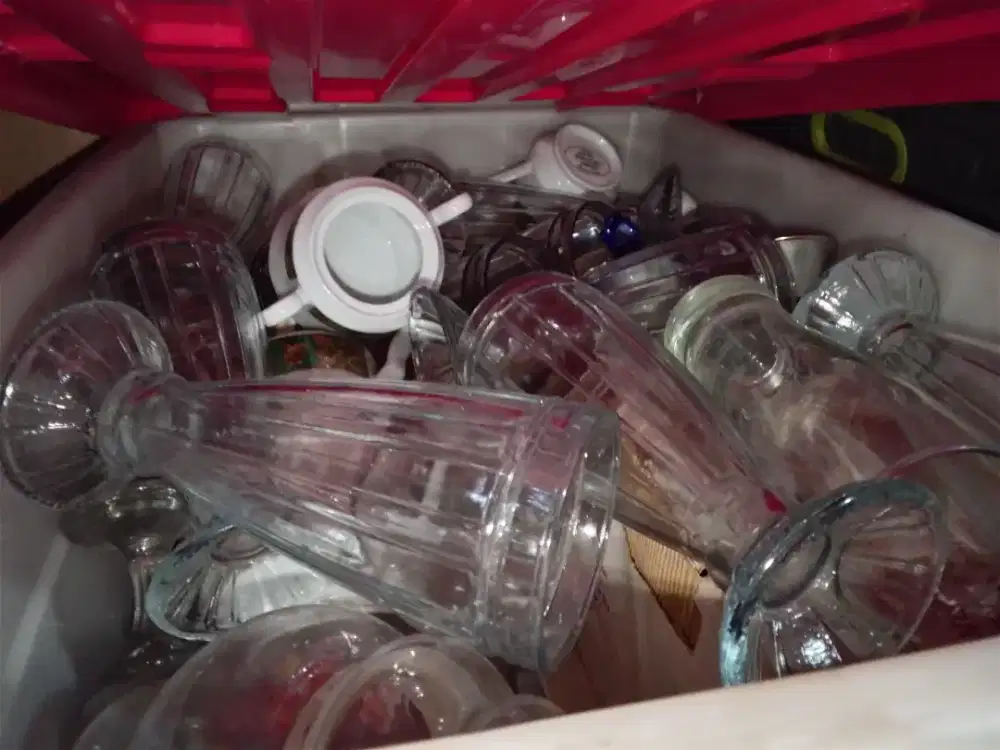 Aneka Gelas Kaca dan Plastik serta Alat Untuk Usaha/Jualan/Dagang