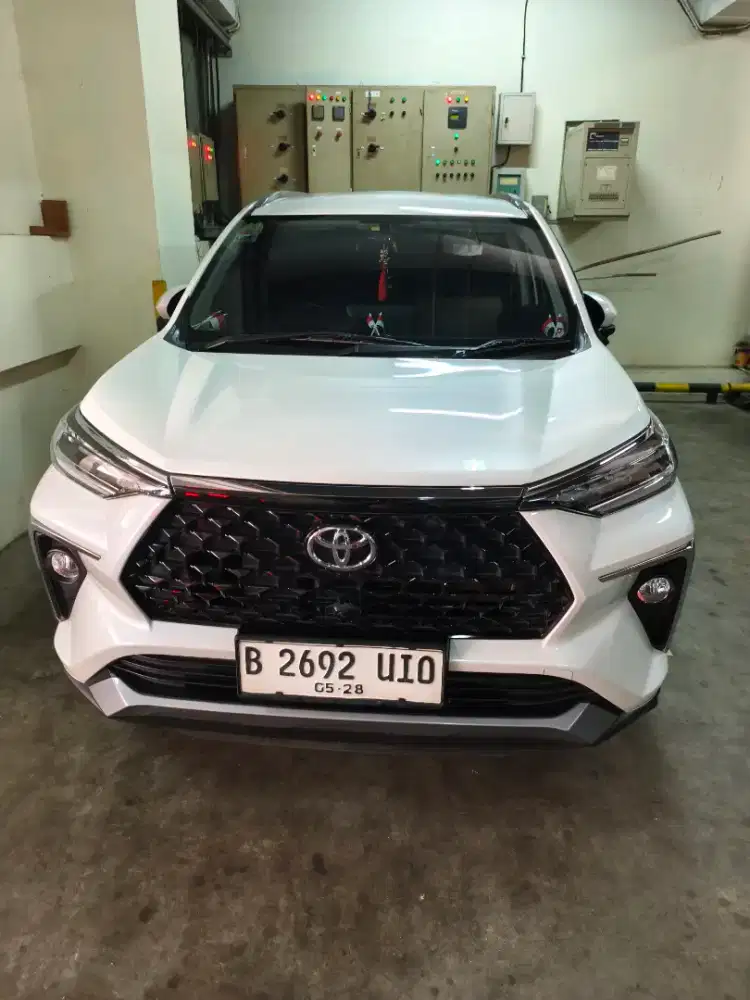 Mobil dijual Avanza veloz