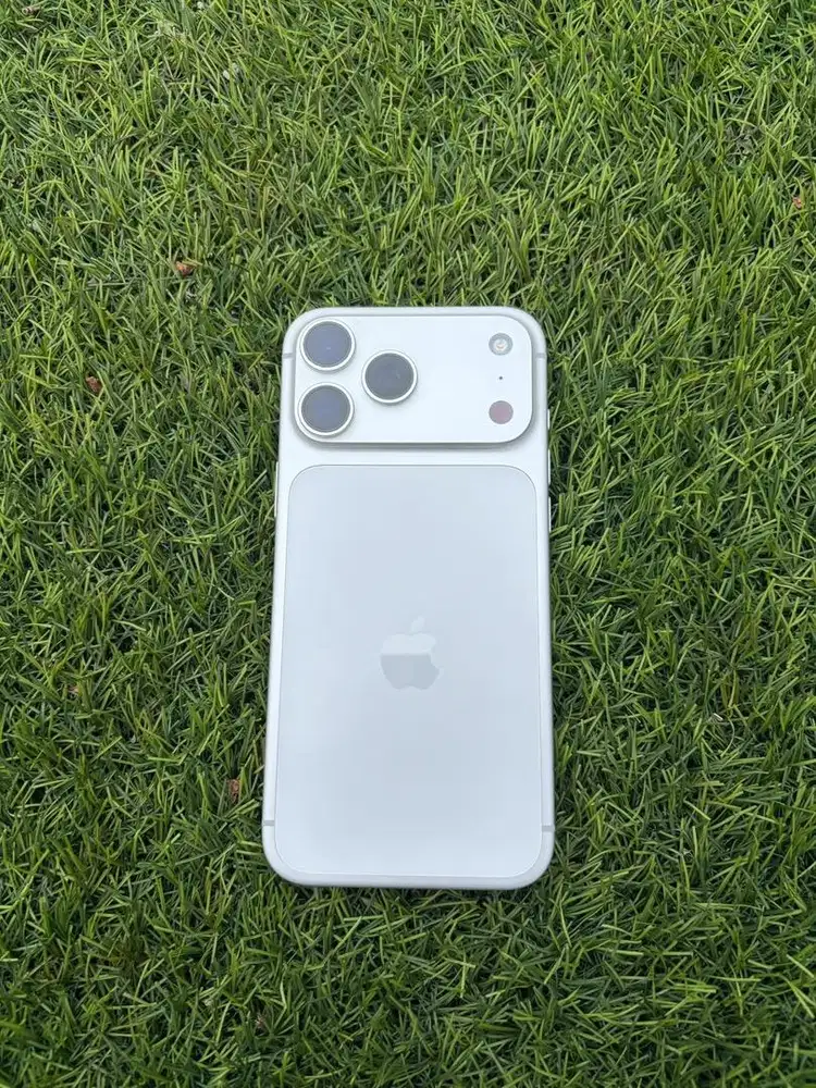 iphone 17 promax 256 silver ibox