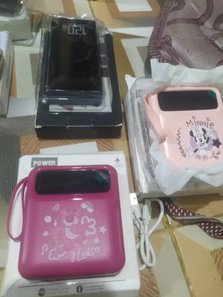 MOBILE POWER BANK