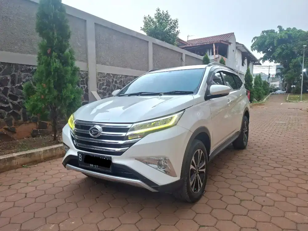 (Harga Cash) Terios R AT NIK 2022 Putih